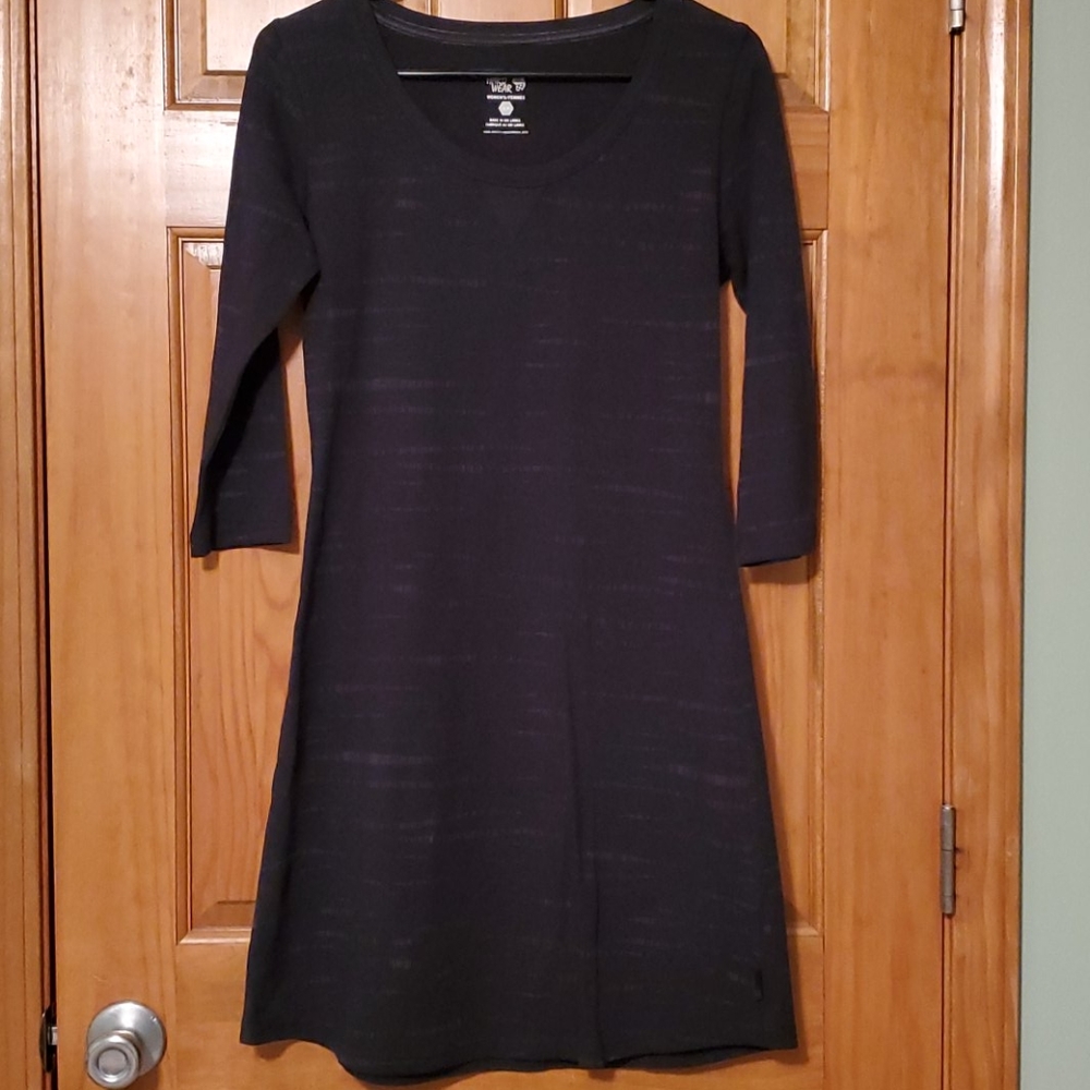 NWOT Mountain Hardwear dress